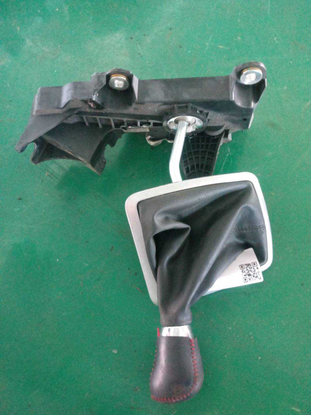 98WT7F116BC 换档机构总成