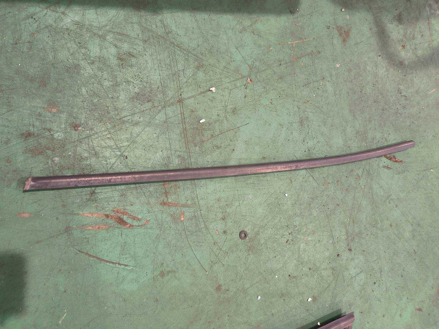 51332990303 前门玻璃压条(左外)