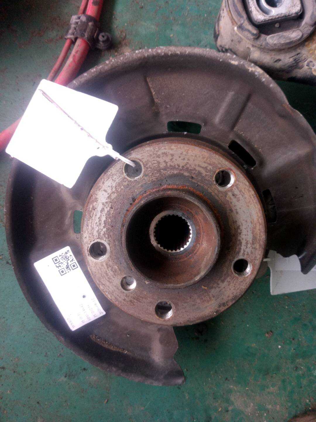 33416867261 后轮轴头(右)