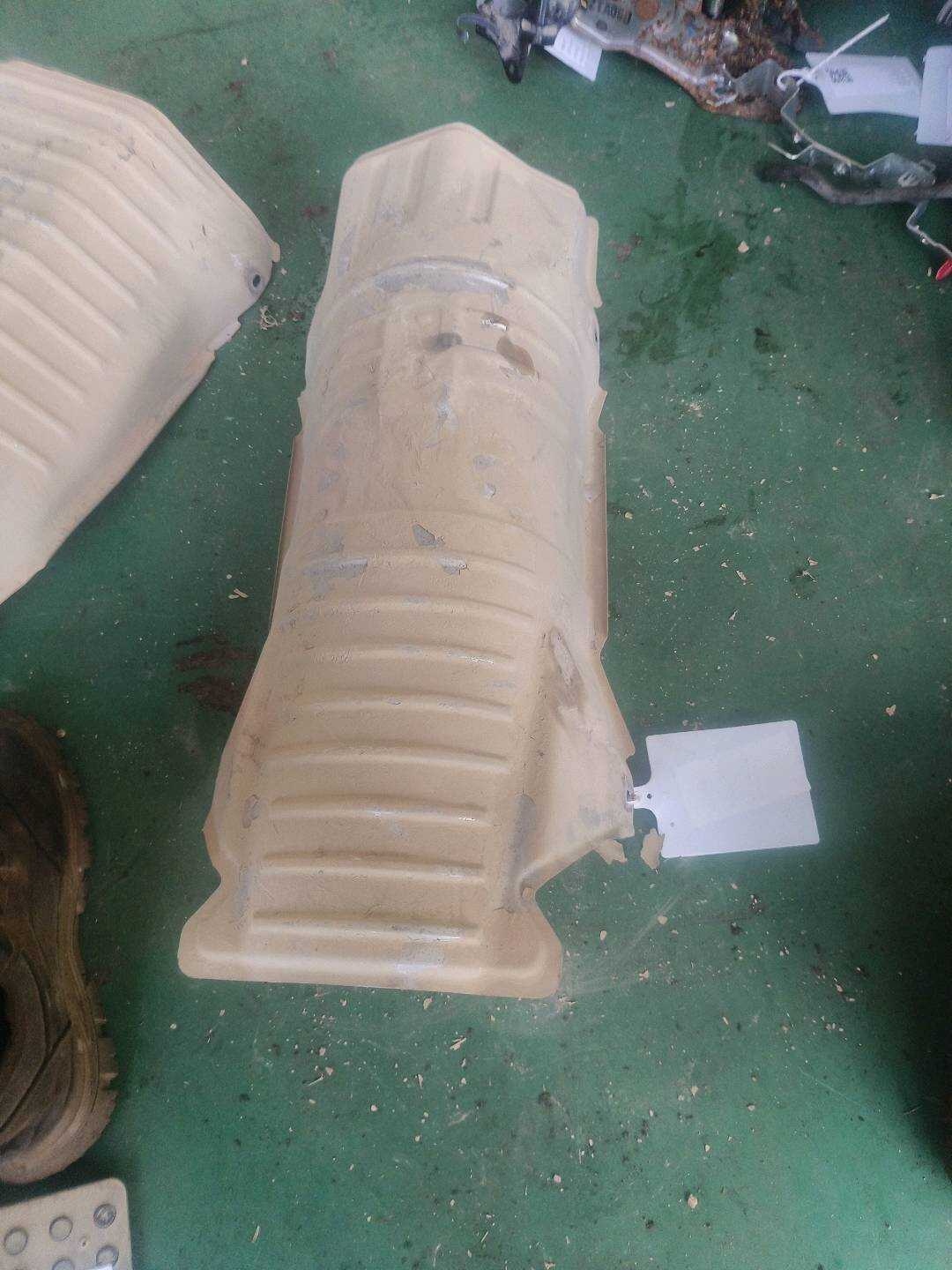 74602TL0G00 排气管隔热罩(中)