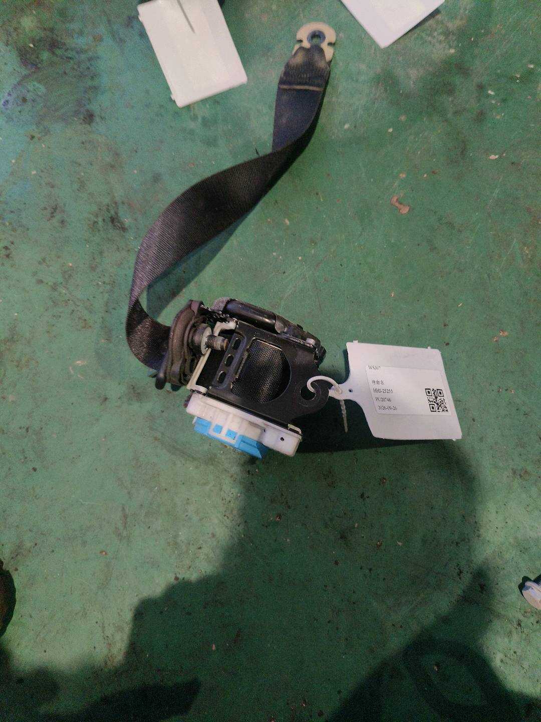 A24686027859C94 后座椅安全带(左)