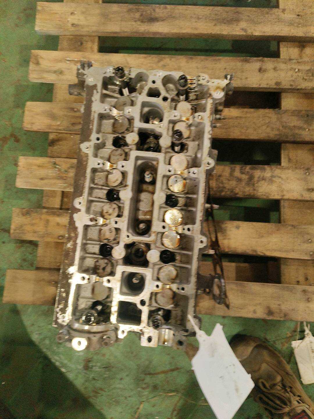 JDE30266 发动机汽缸盖