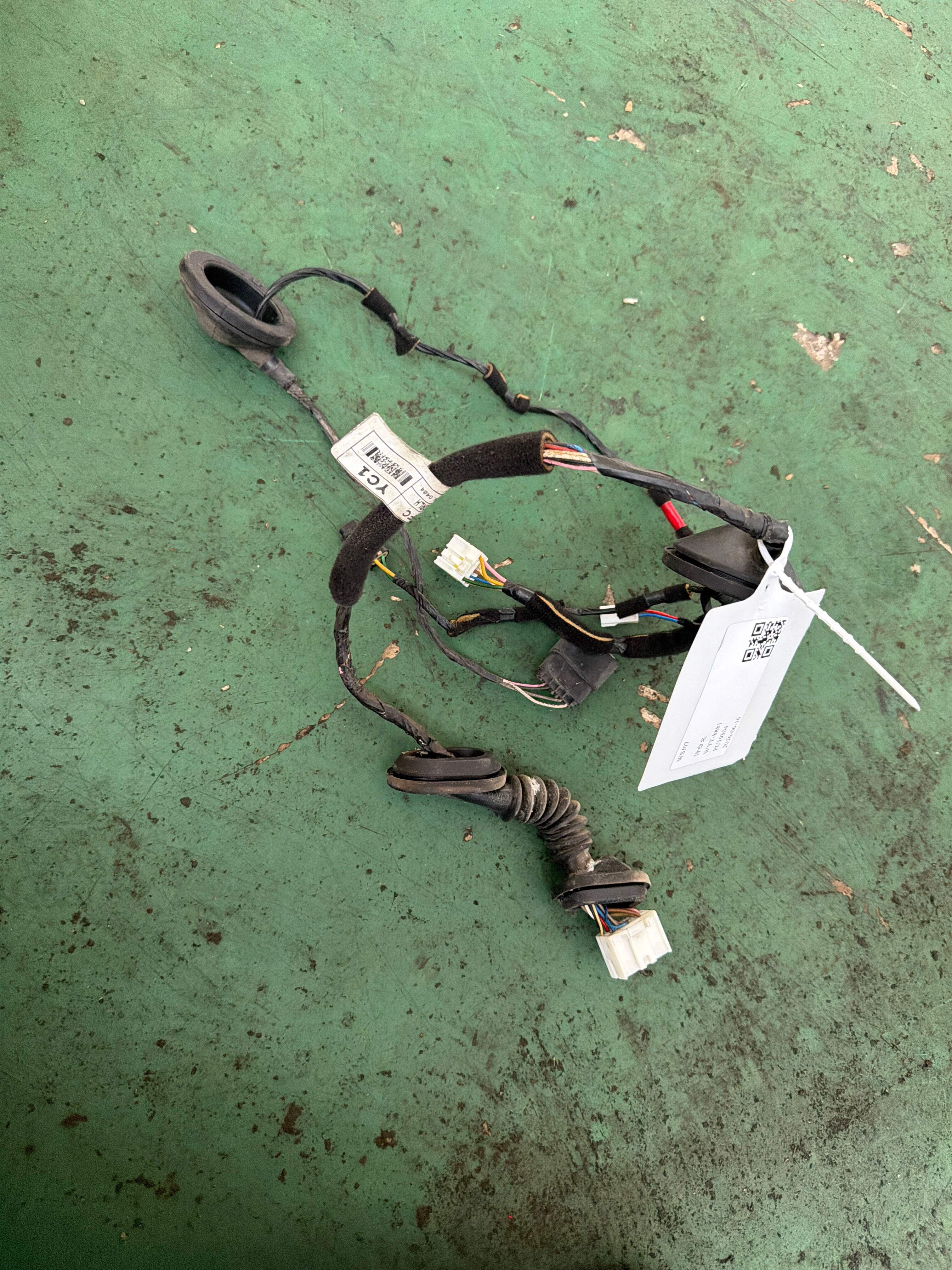 916504Q010 后门线束(左)