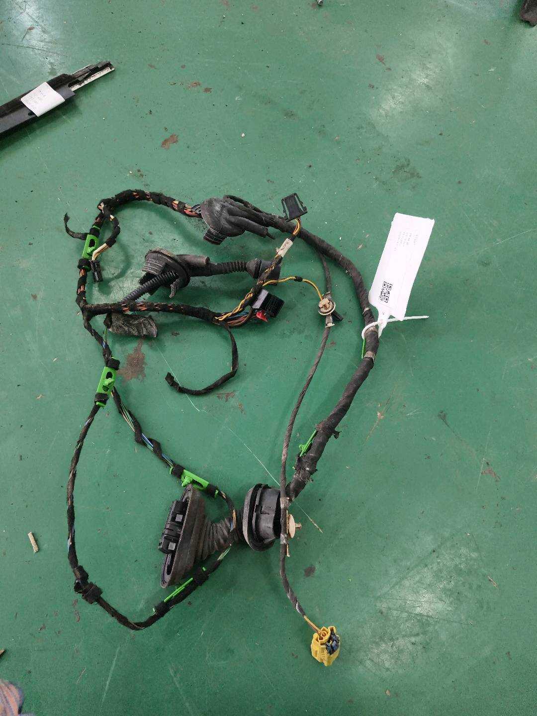 L4F1971035P Front Door Wiring Harness, Left