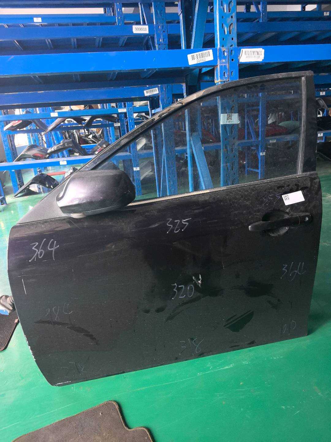 GV2S59020AM1 Front Door Shell, Left