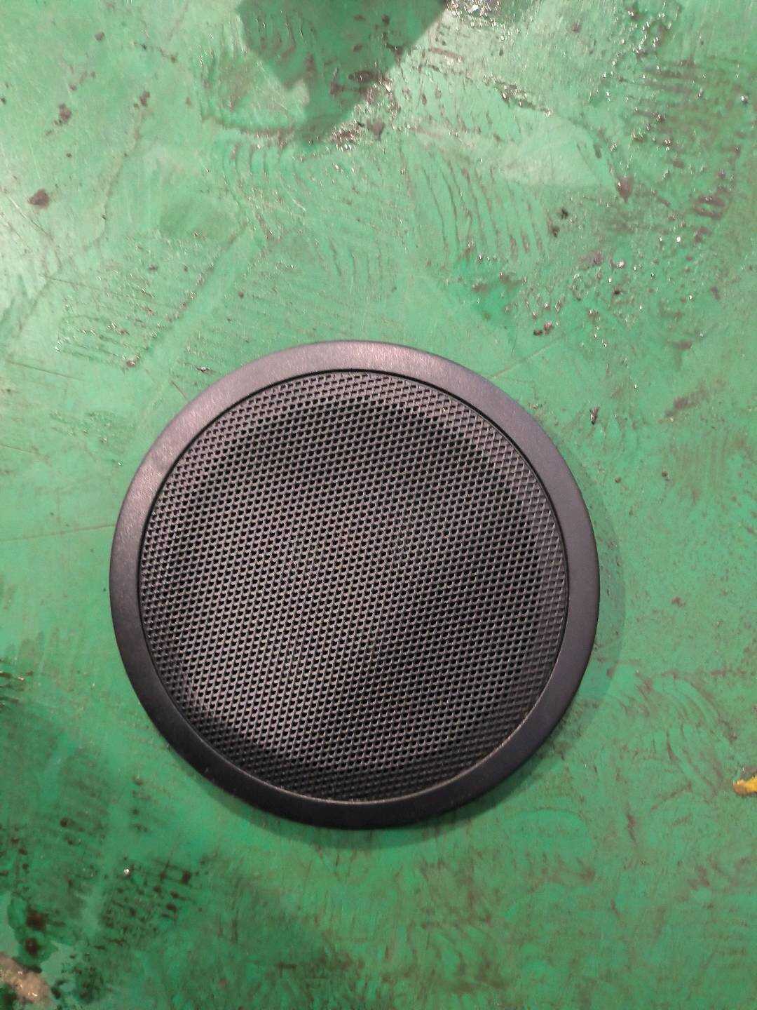 51417279294 前门低音扬声器罩(右)