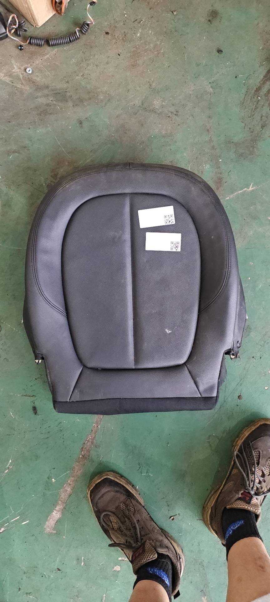 52107430794 副驾驶员座椅底座软垫