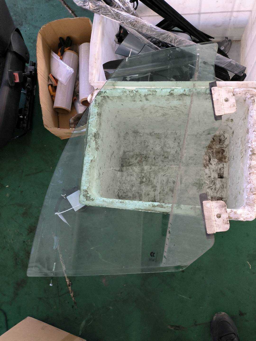 P0007839AF 前门玻璃总成 - 右