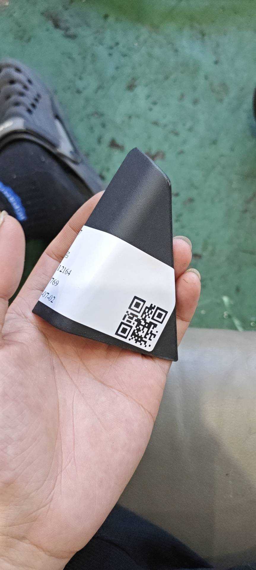 83920B3000RYN 后门三角饰板(右内)