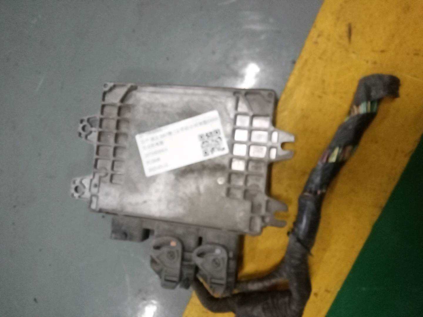 23710EE00A 发动机电脑