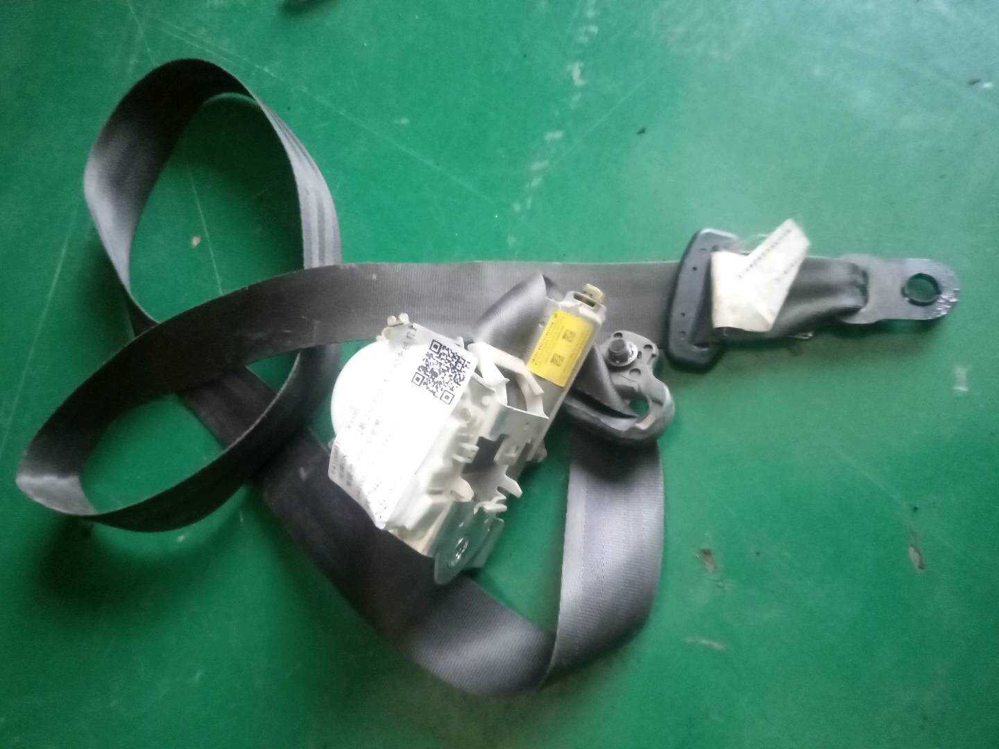 6410001BAD0000 Driver Seat Belt
