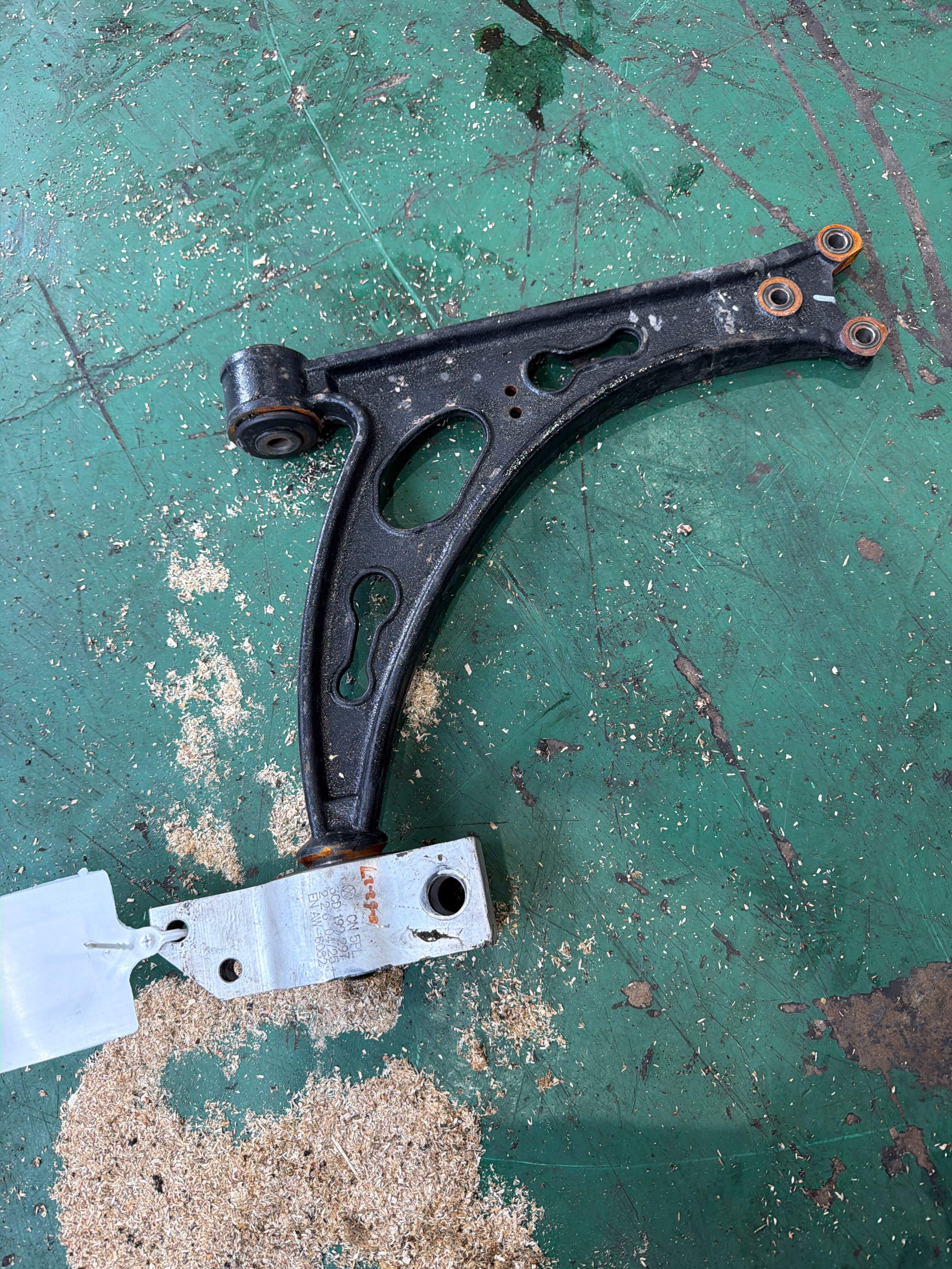 L3CD407151F Front Lower Control Arm, Left