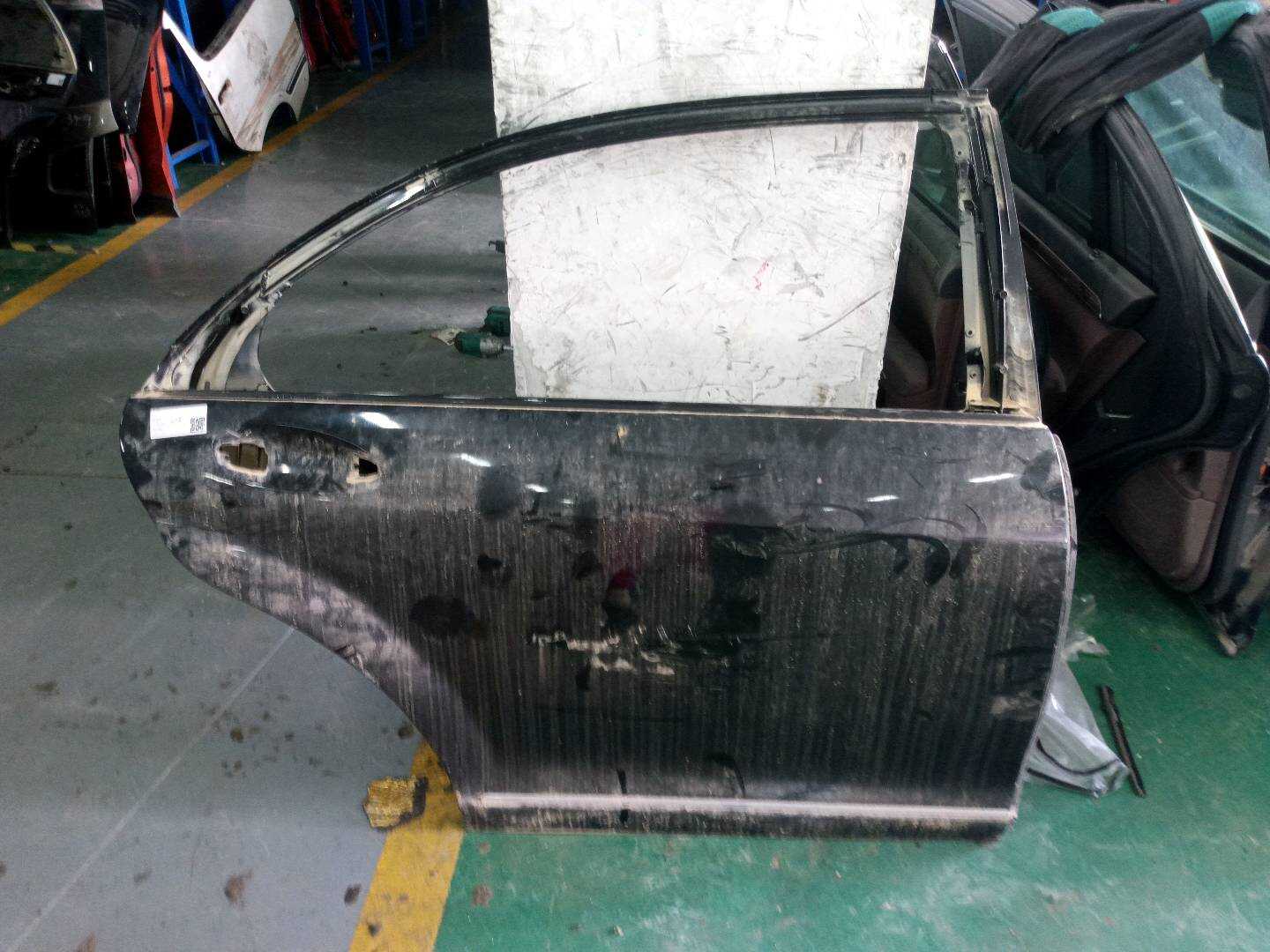 A2217300605 后门壳(右)