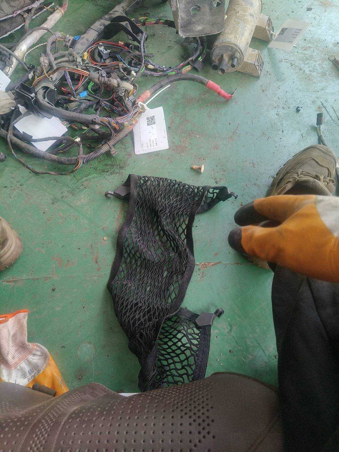 51477245211 Trunk Lid Storage Net