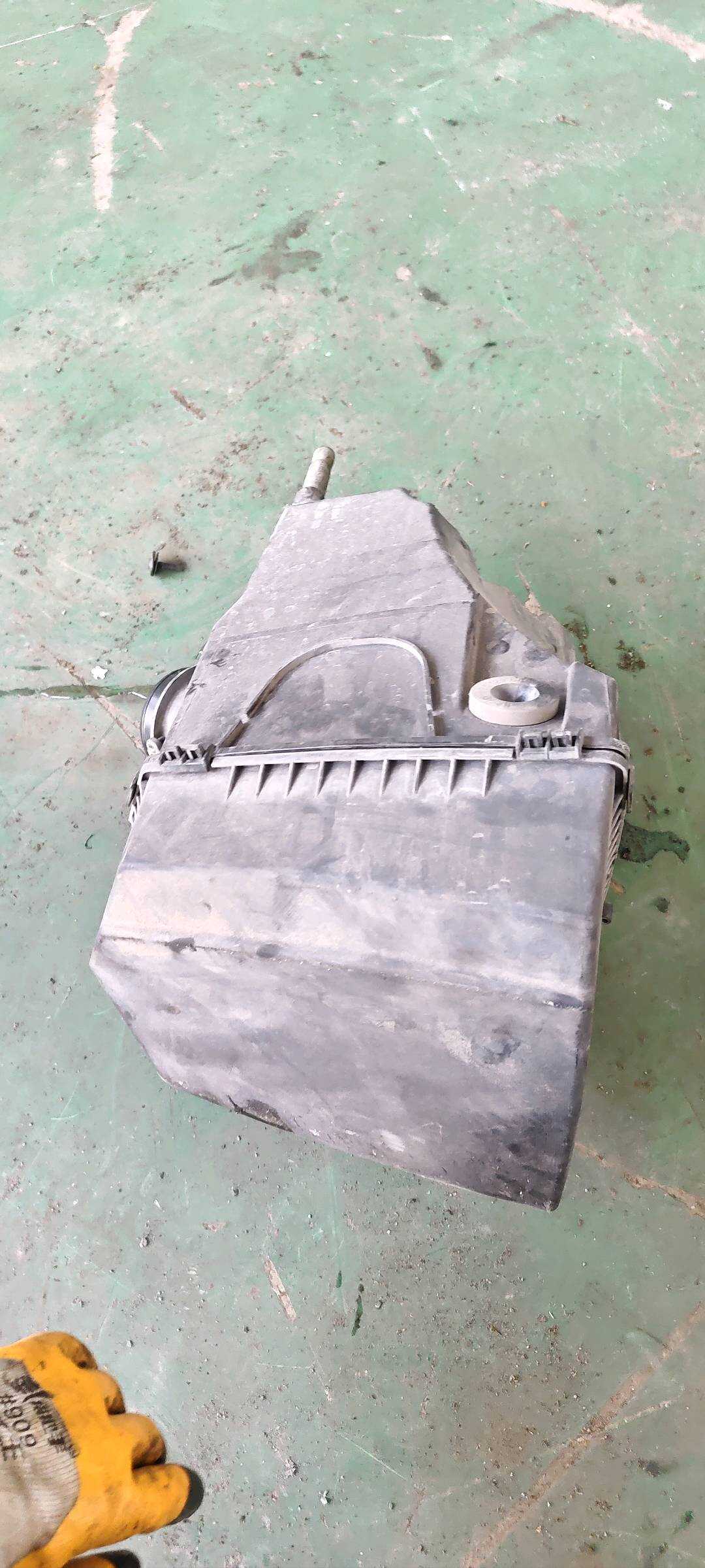 4F0133835M 空气滤清器总成