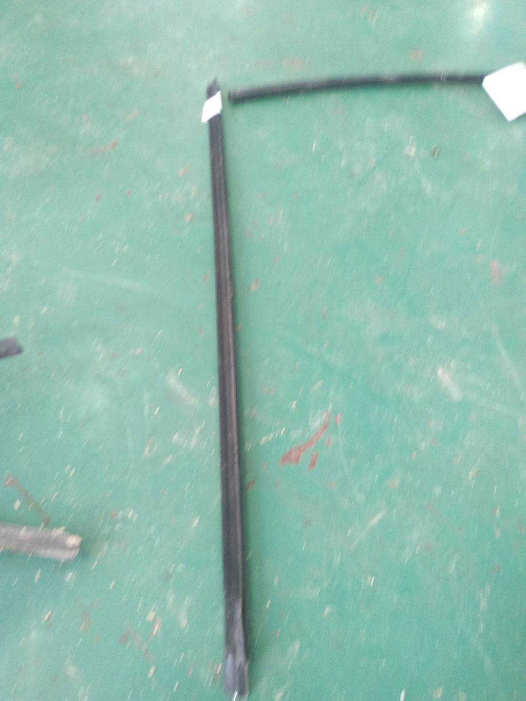 51357310197 后门玻璃压条（左外）