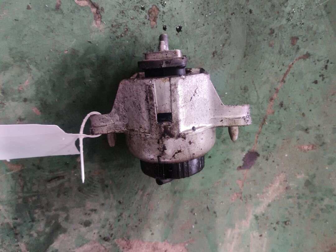 T4N3780 Engine Mount Rubber, Front