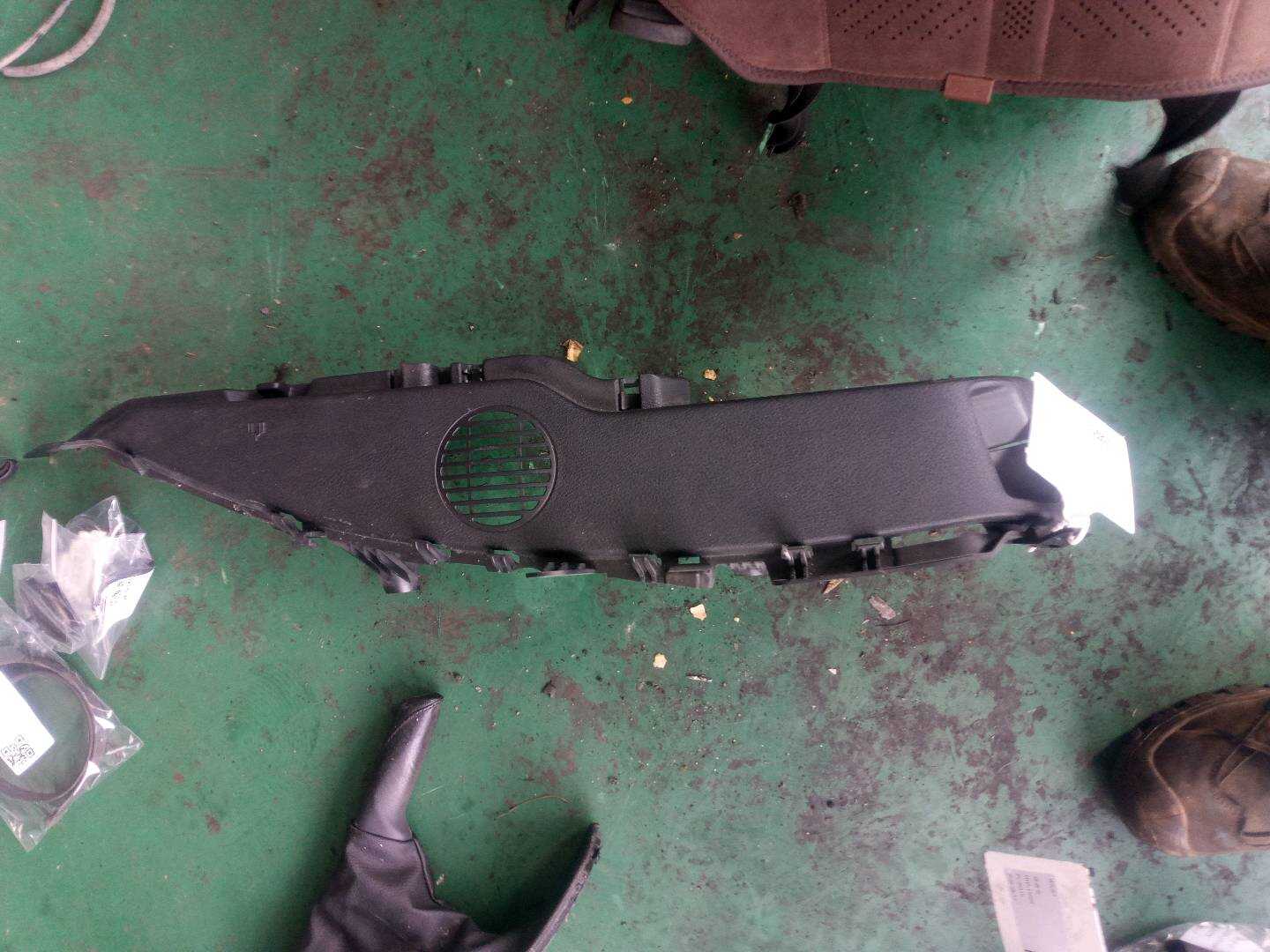 51462991849 Locating Part