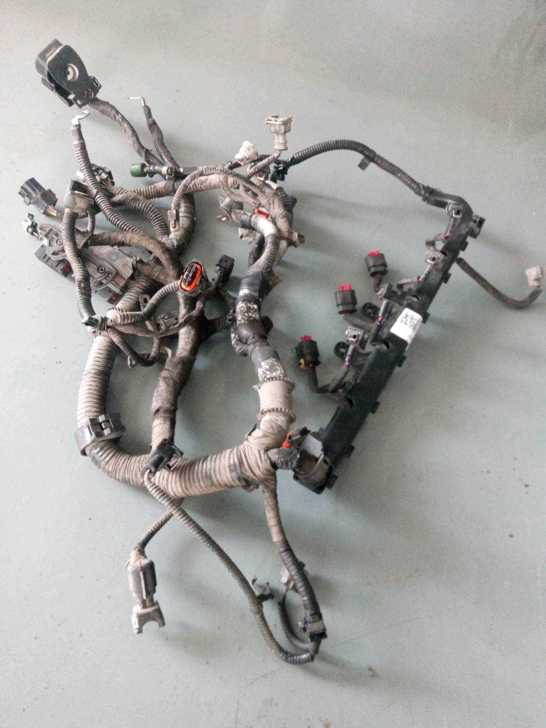 4001100XKZ2EB 发动机线束