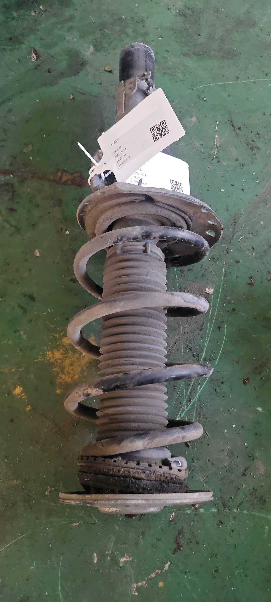 LR024490 前减震器螺旋弹簧