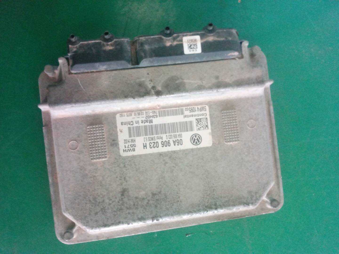 L06A906023H 发动机电脑