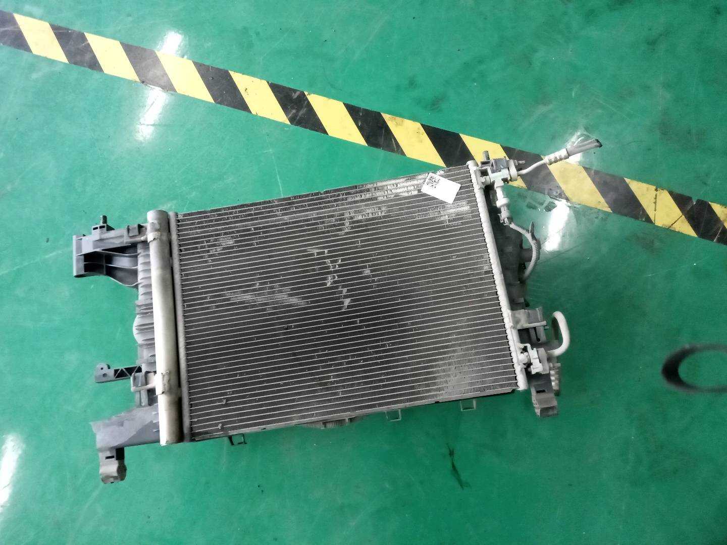 39010911 Condenser