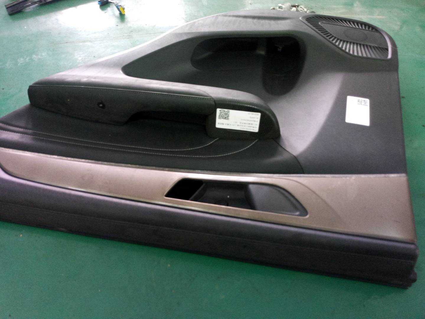 3746103XKN01A 右前门窗开关总成
