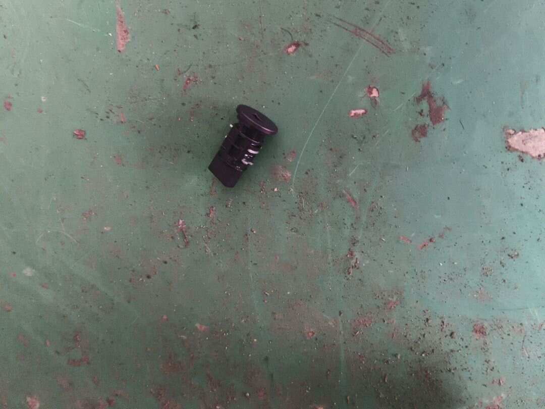 61359371804 仪表台杂物箱锁芯