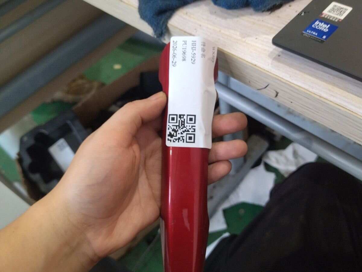 T2H19787CAH 前门外拉手（右）前门外拉手（左）