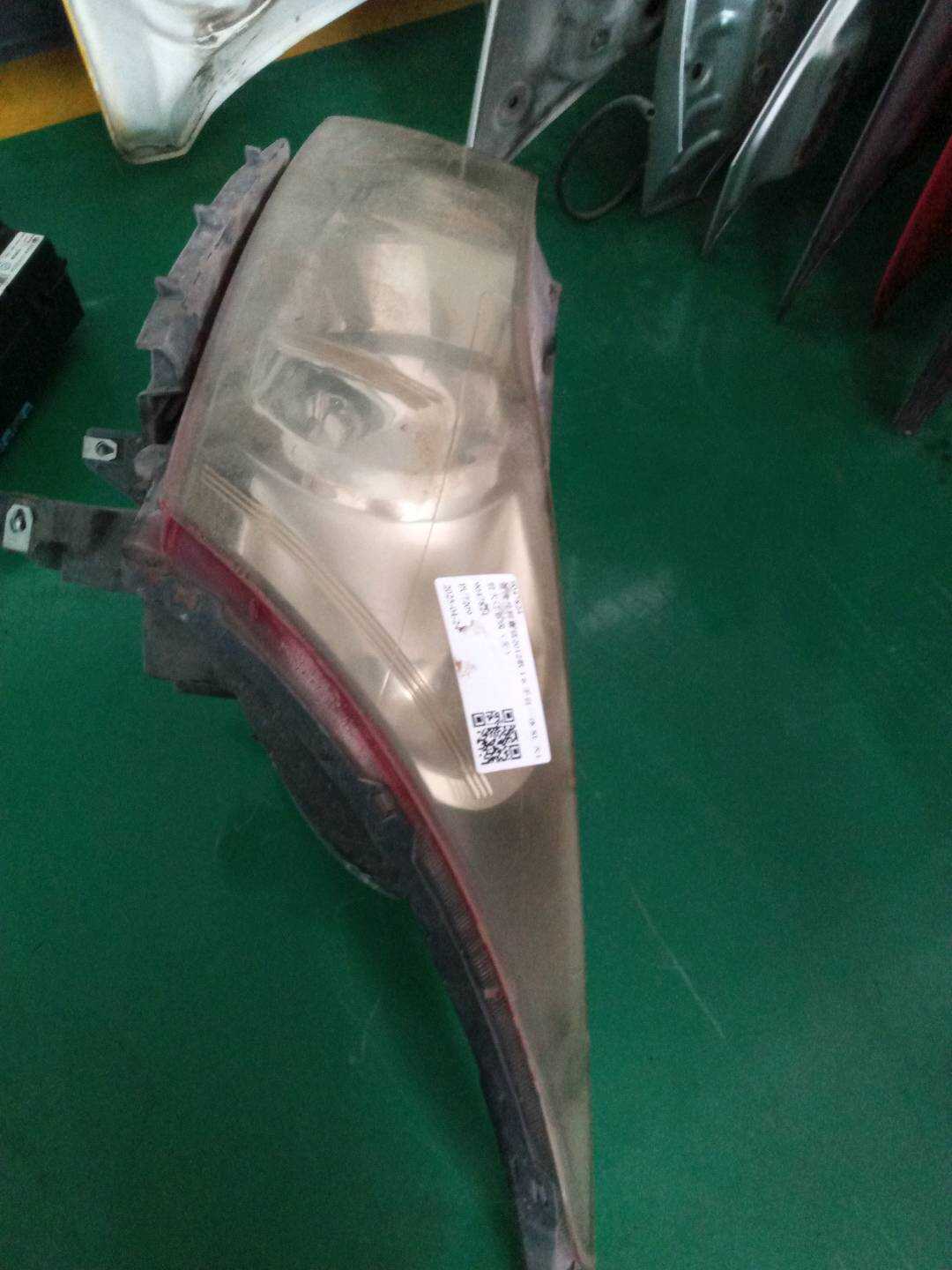 9047824 Front Headlight Assembly, Left