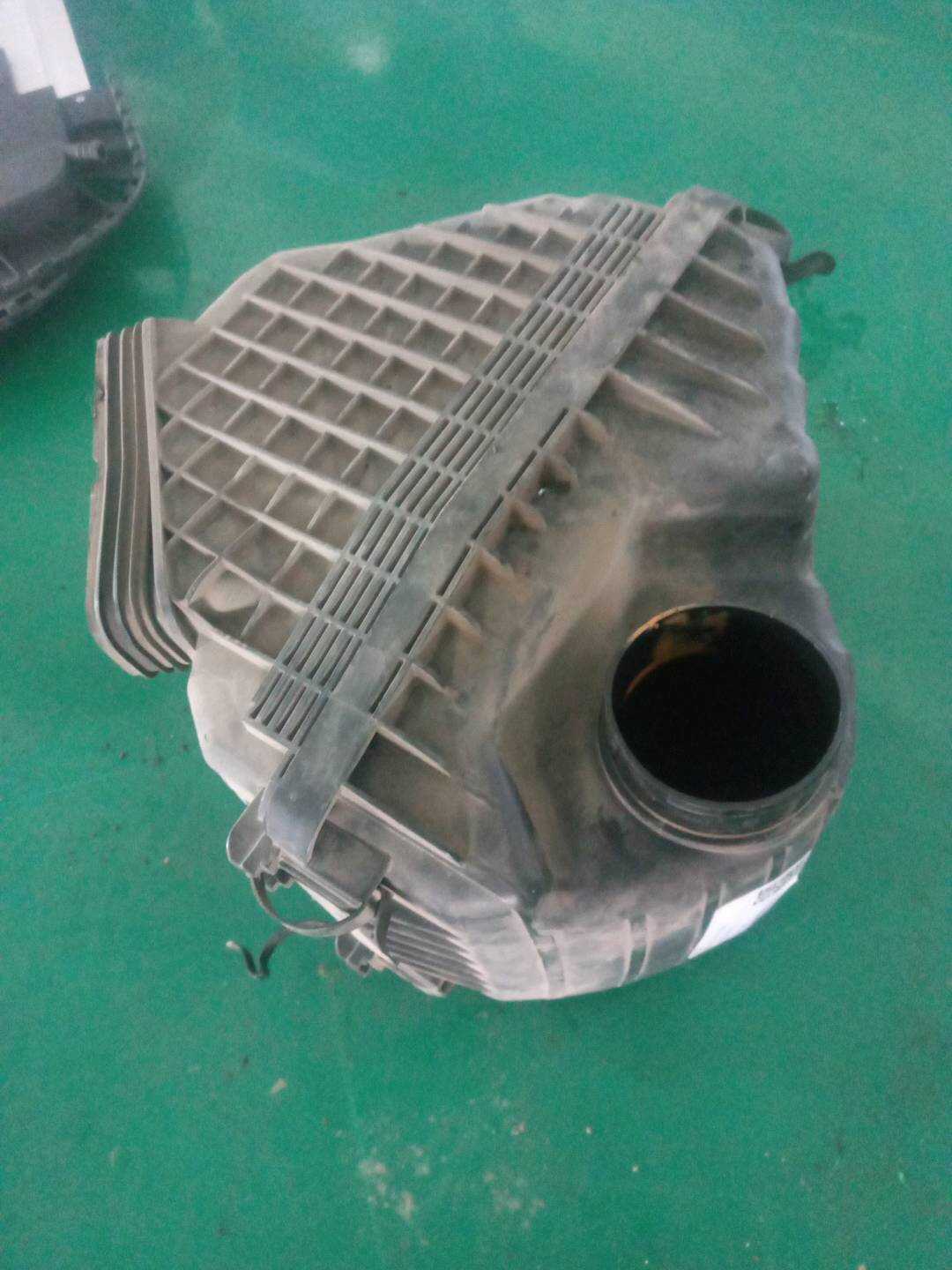 281102Z600 空气滤清器总成