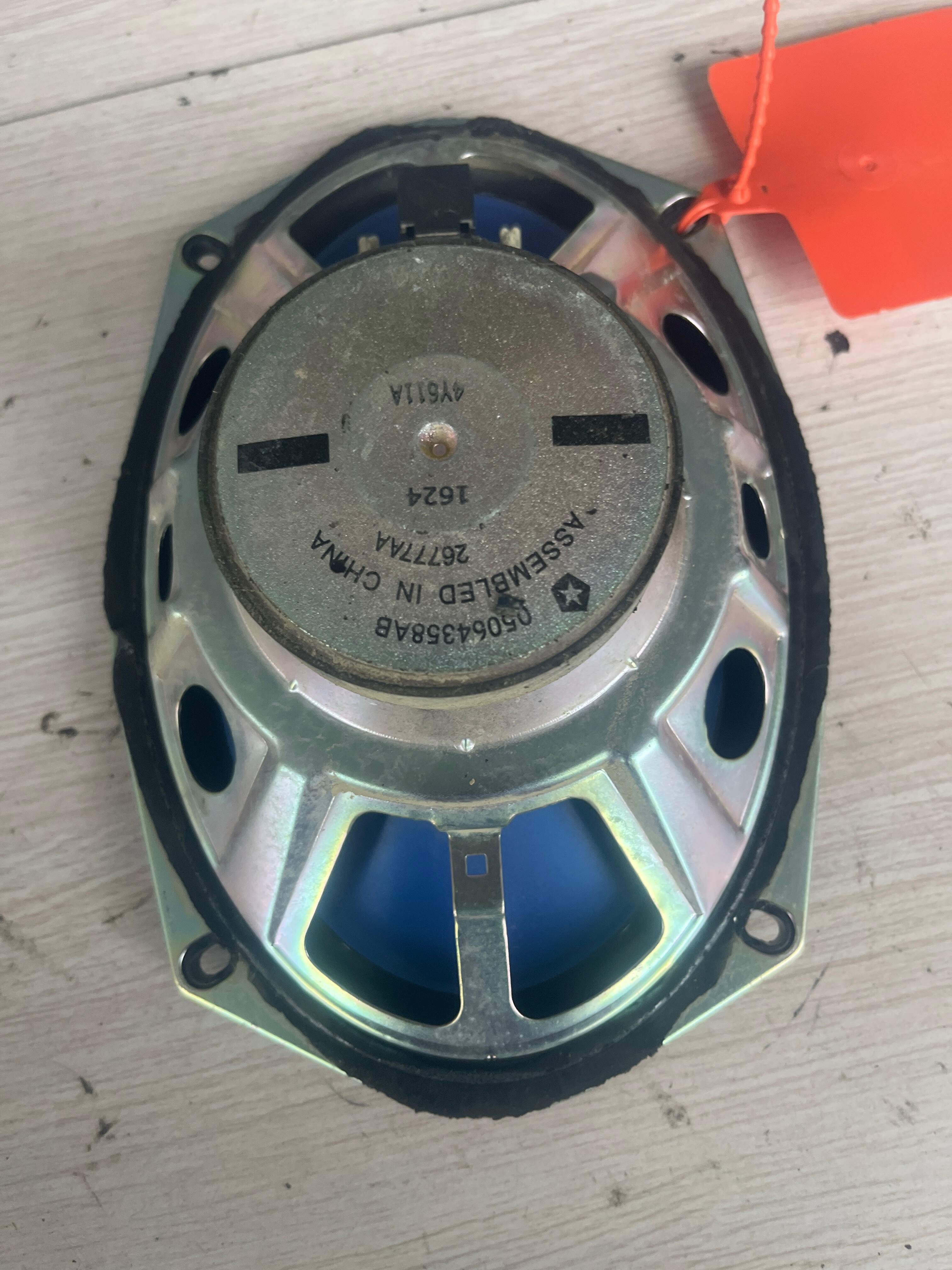 5064358AB 前门扬声器（左）