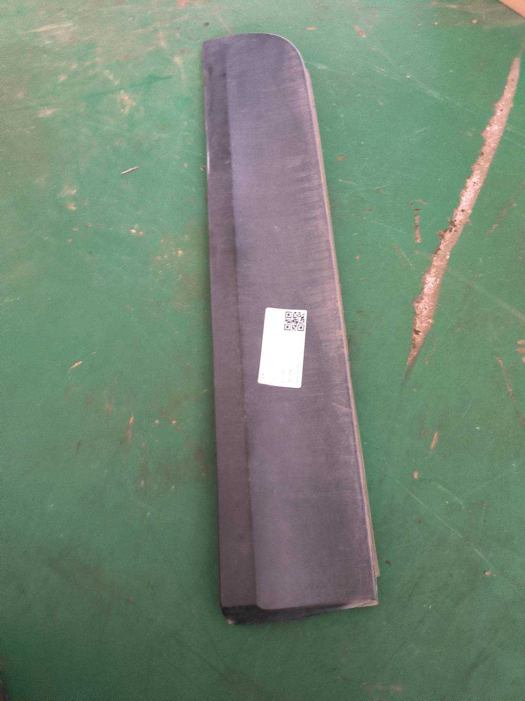 51137220611 后门饰条(左)