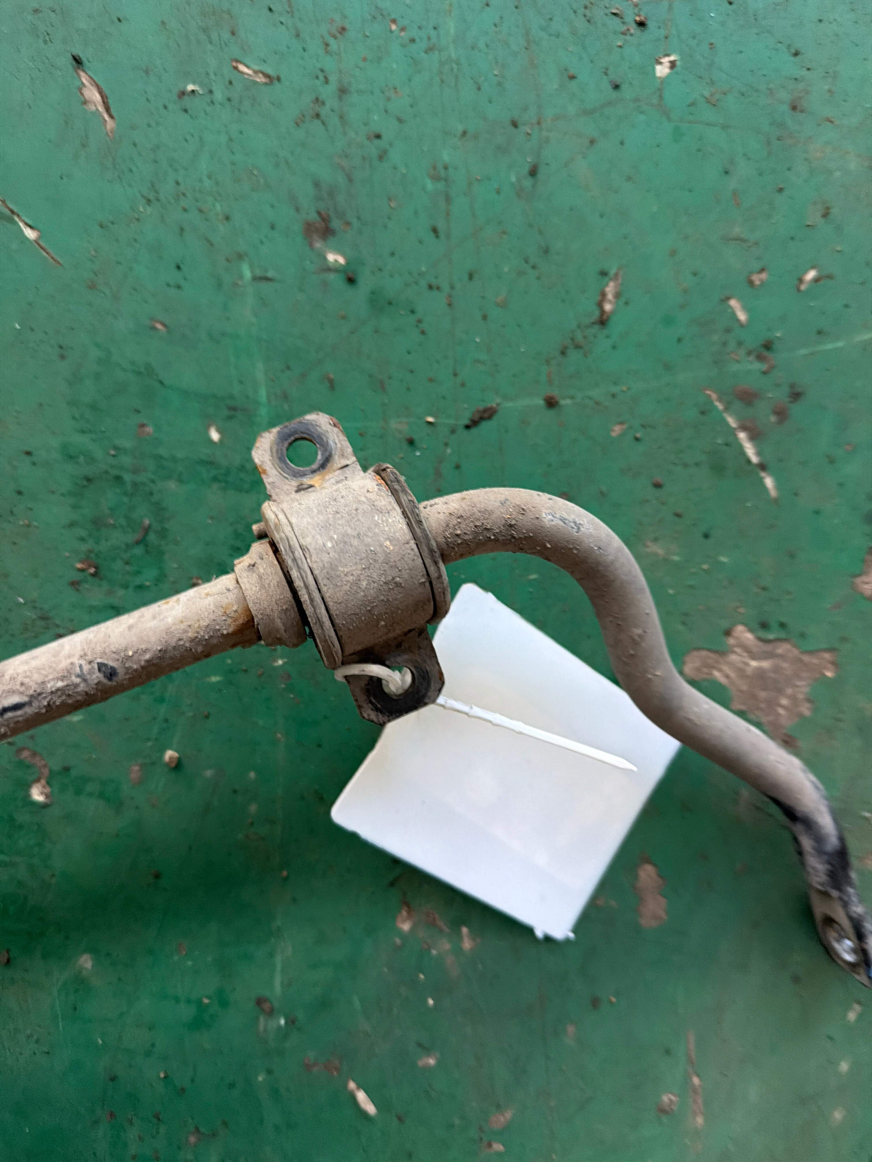 8A0511439 Rear Sway Bar Bracket, Left