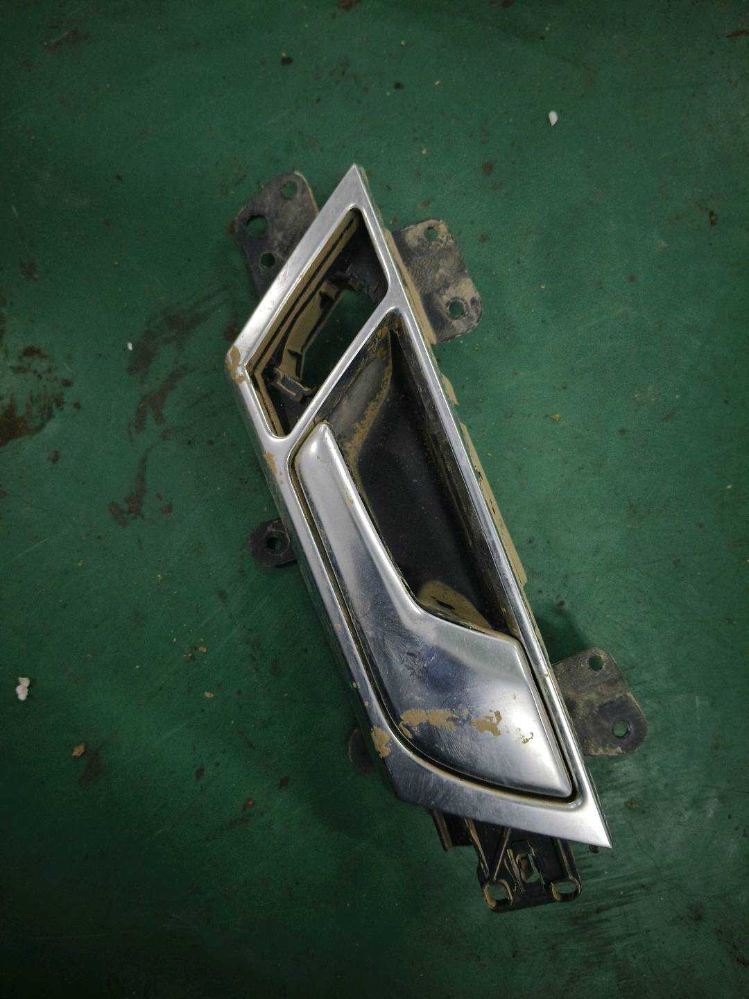 4F0839020E Rear Door Inner Handle, Right