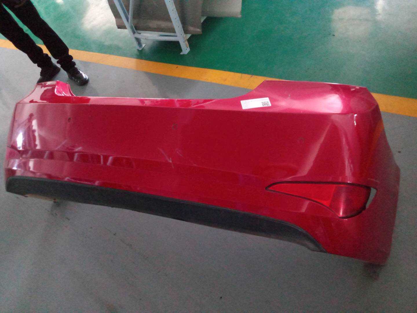 866100U700 后保险杠皮