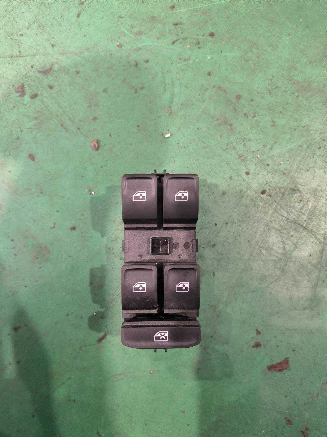 5GG959857B 前门玻璃升降开关（左）