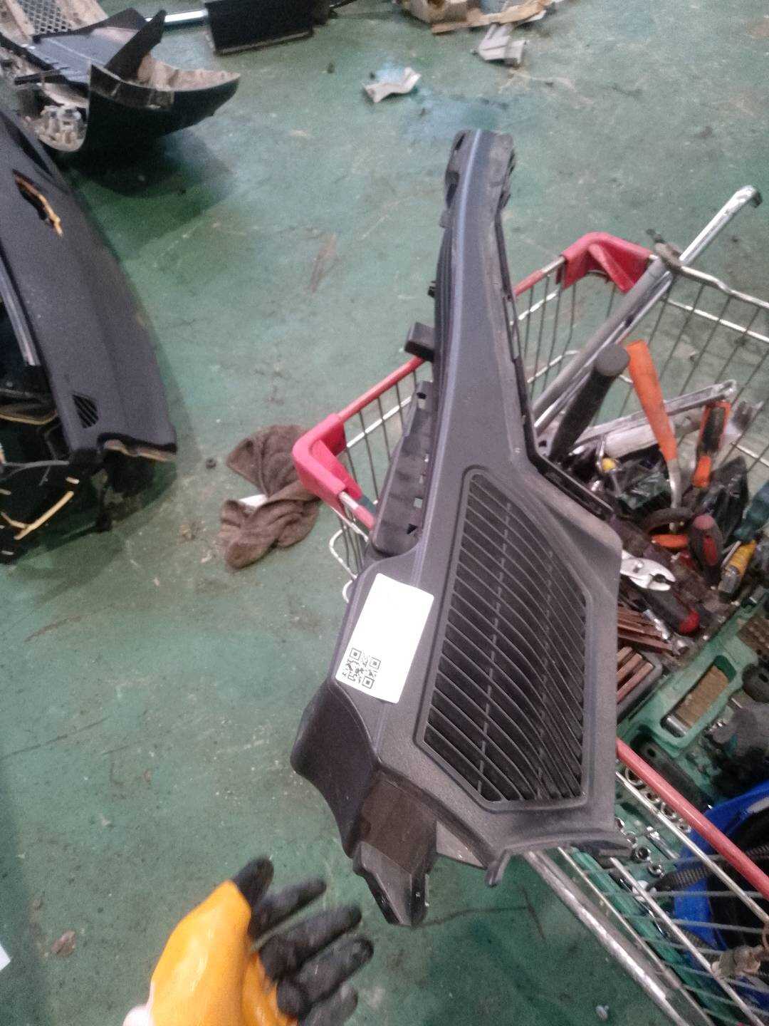51476966621 Trunk Trim Panel (Upper Left)