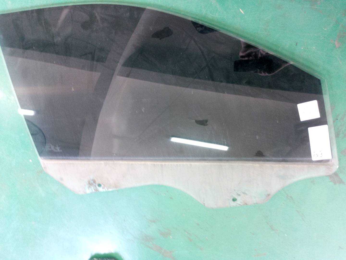 5074816AE 前门玻璃(右)