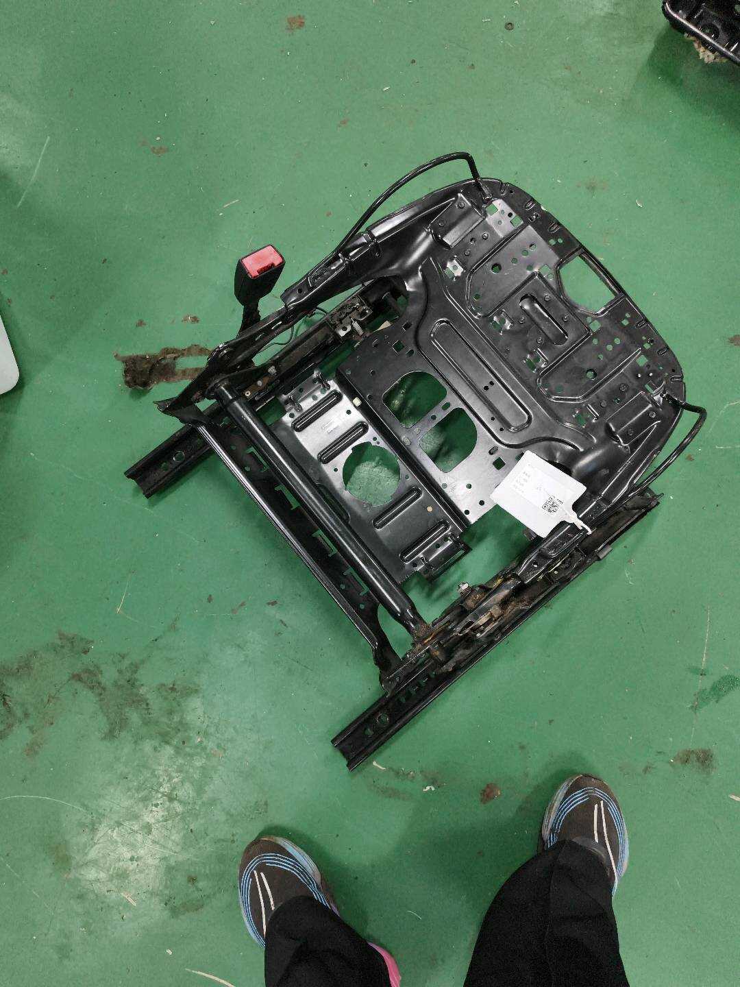 1K4881106PA Passenger Seat Base Frame