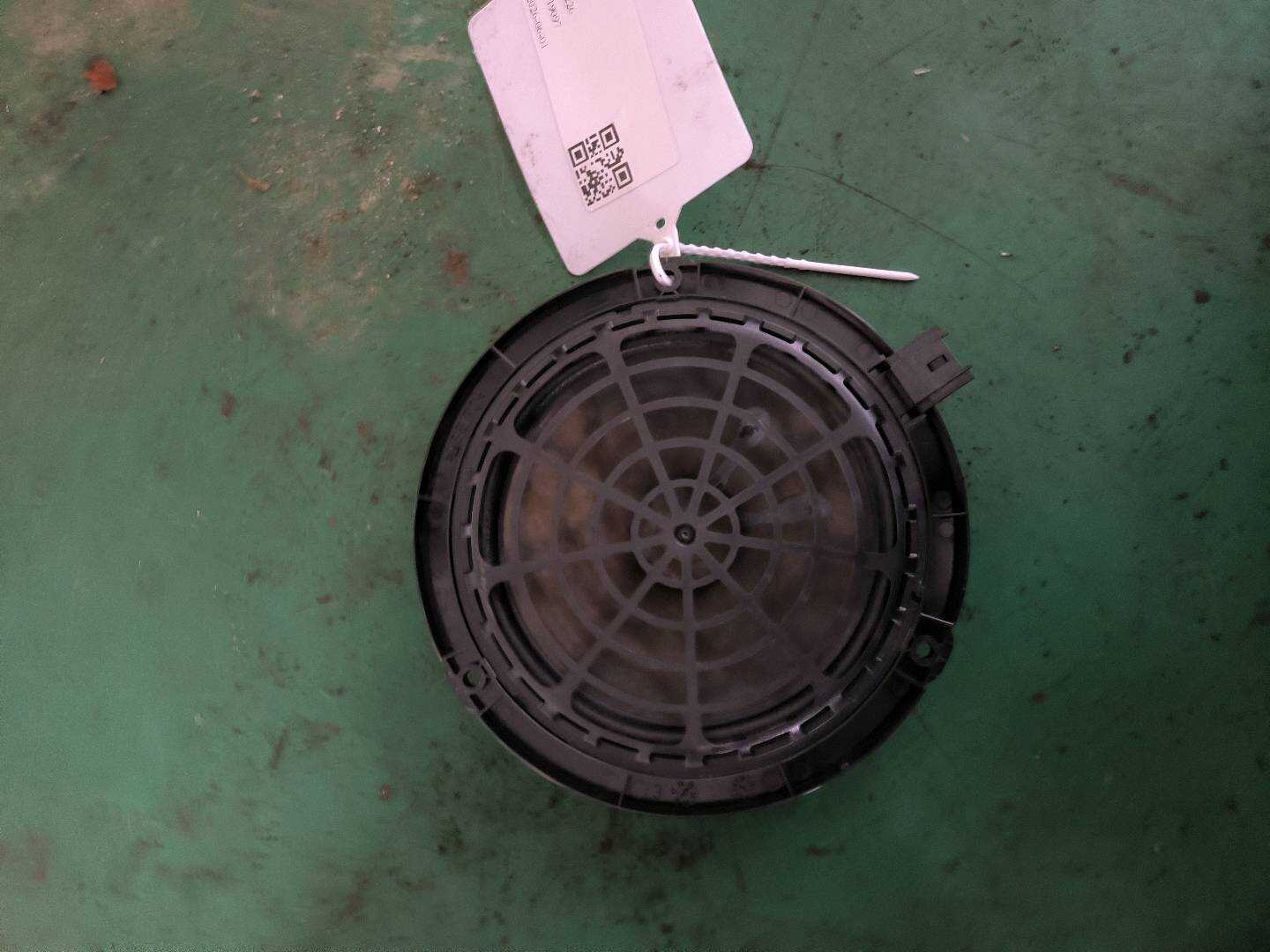 9803696880 前门扬声器（右）
