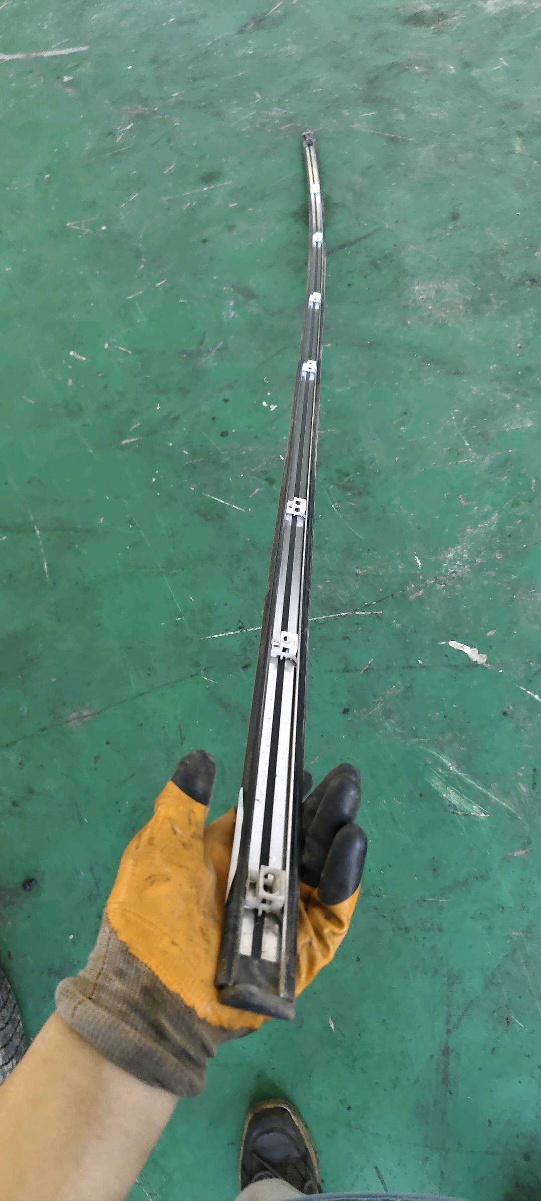 MEH5707020 右顶盖饰条总成