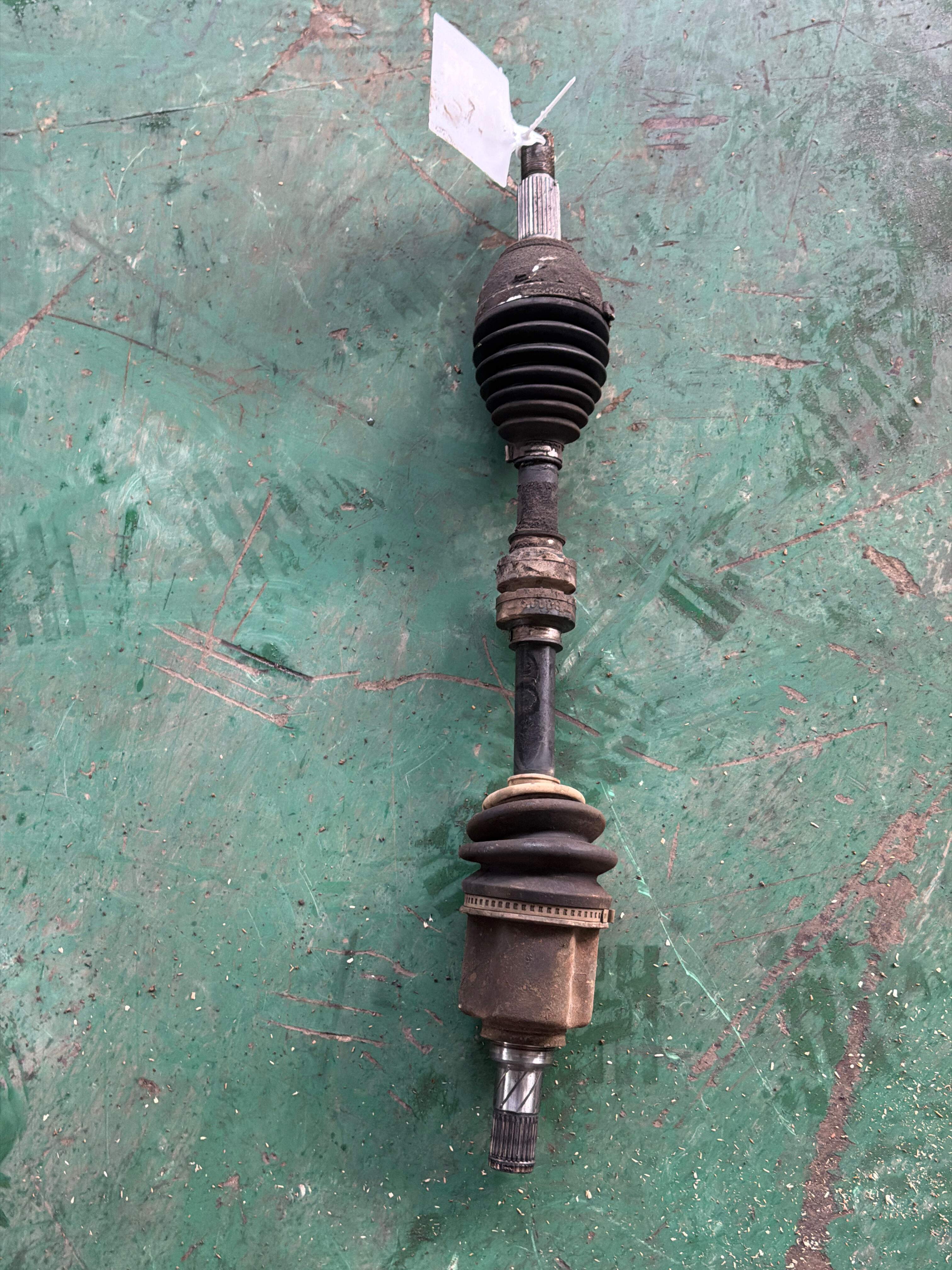39101JN30C Front Axle Shaft, Left