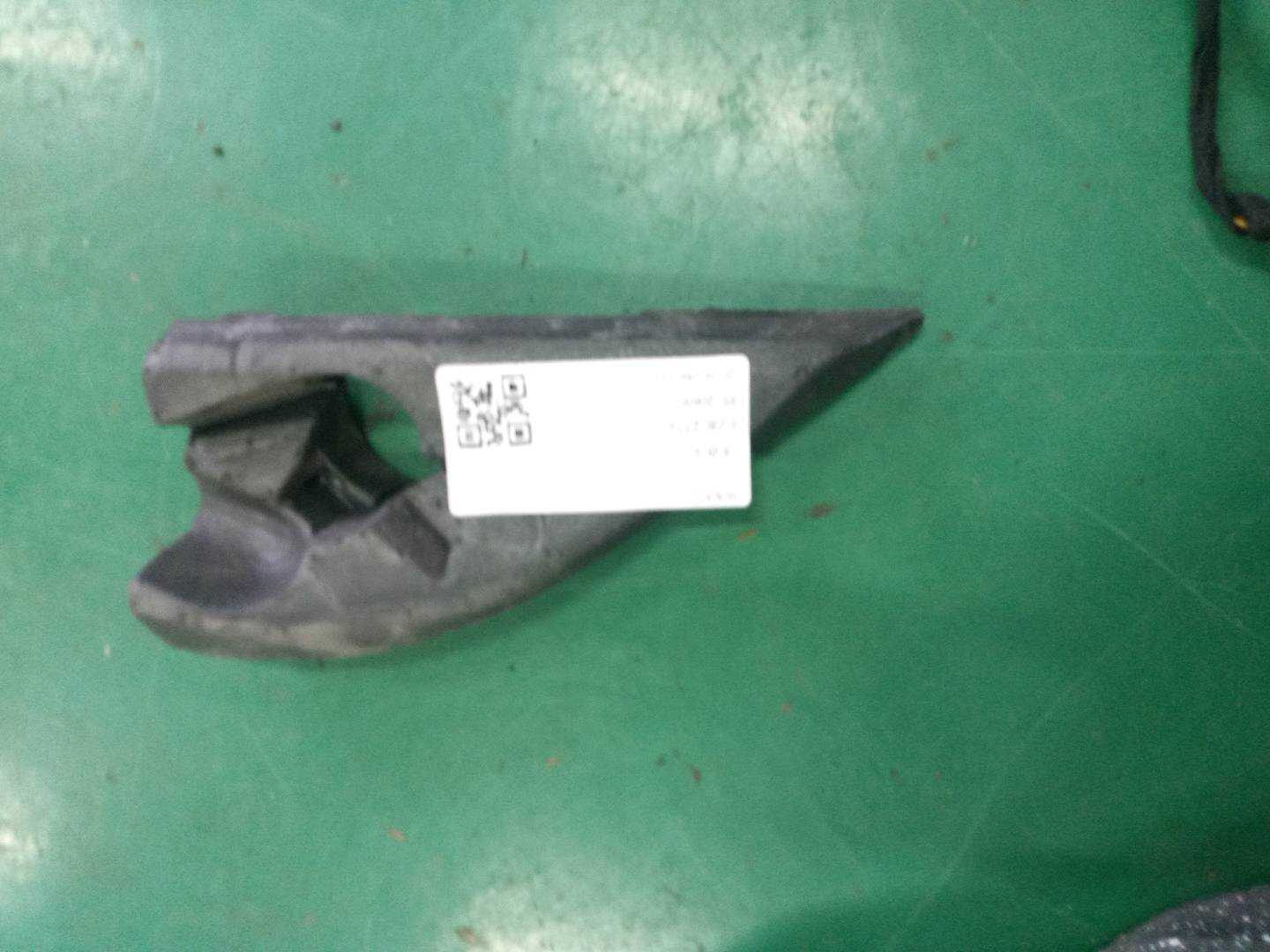 51337011208 填充物(右内)