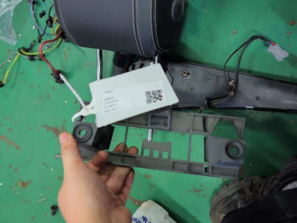 52107045018 急救箱支架