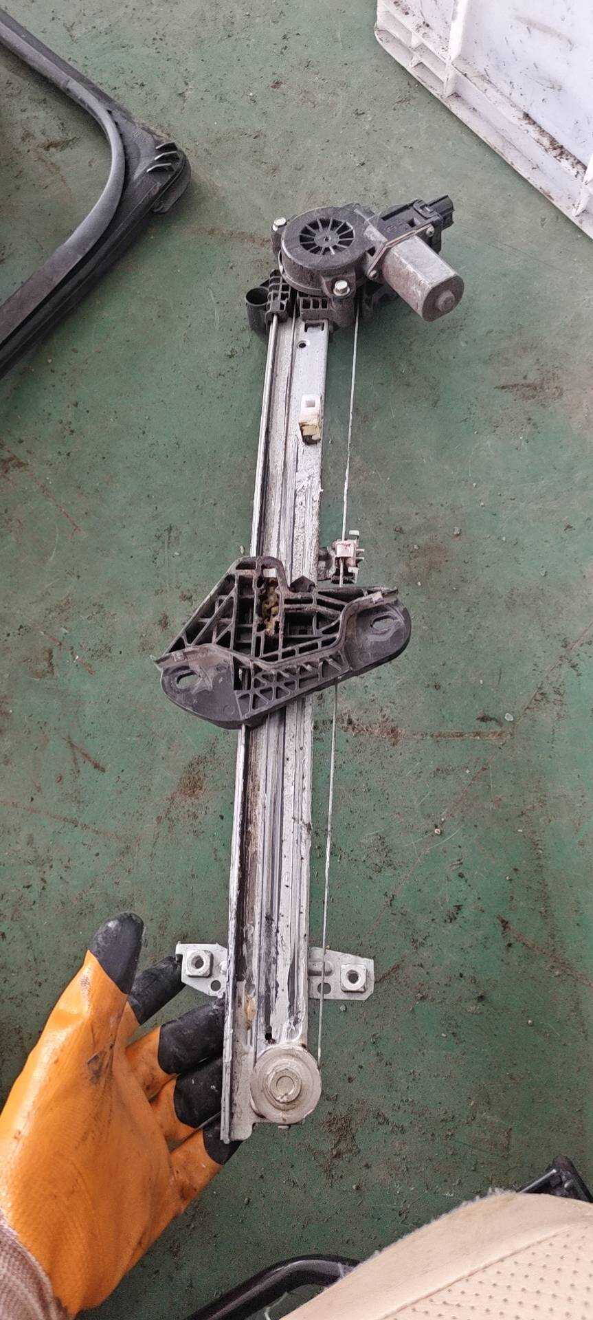 72750T7JH01 后门玻璃升降器总成（左）