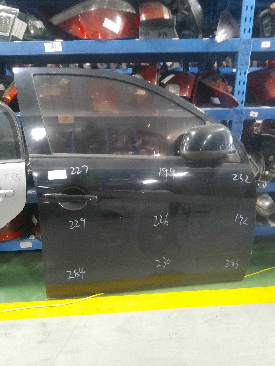 5700B226 前门壳（右）