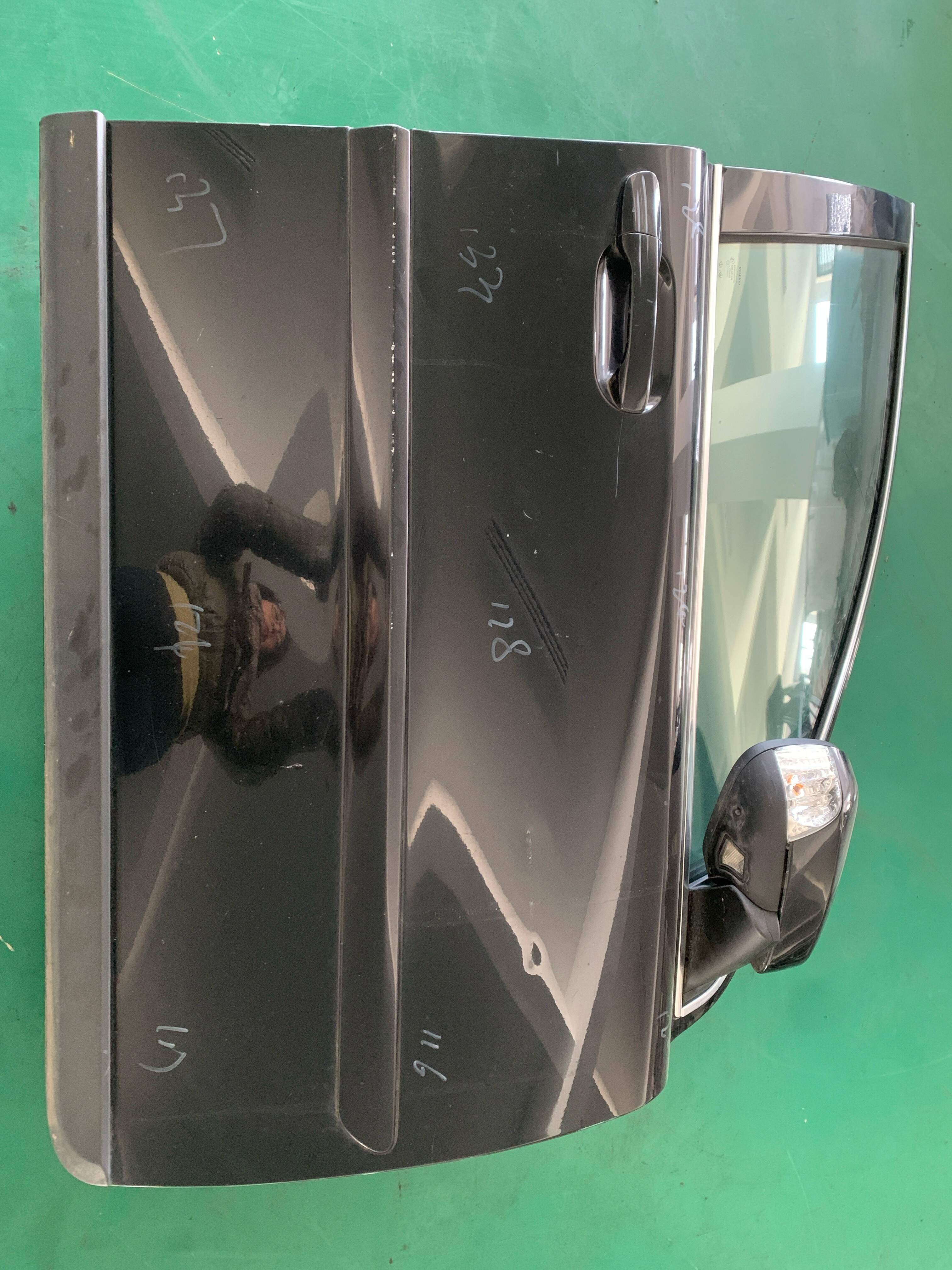 31385357 Front Door Shell, Right