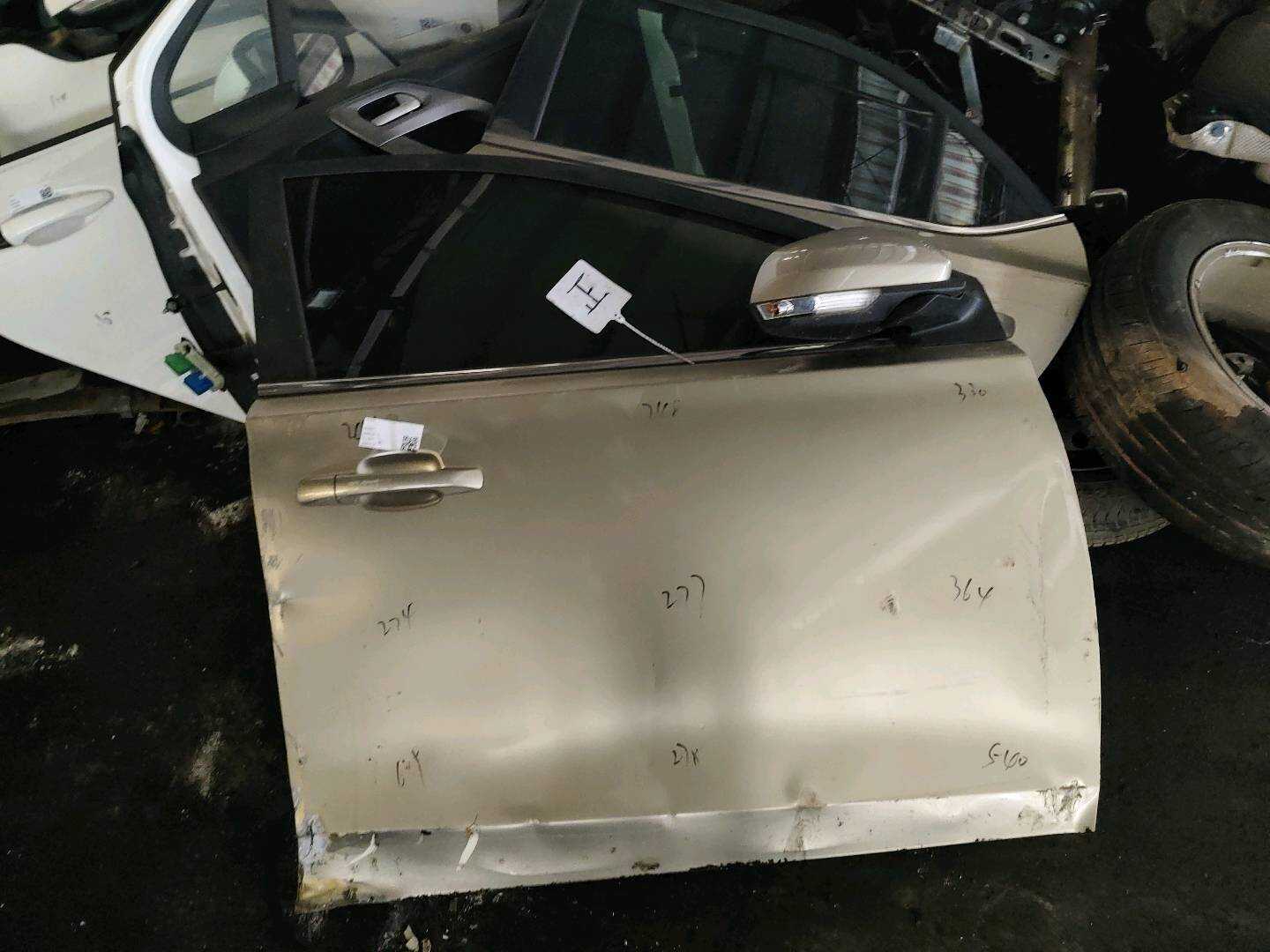 10269666 Front Door Shell, Right
