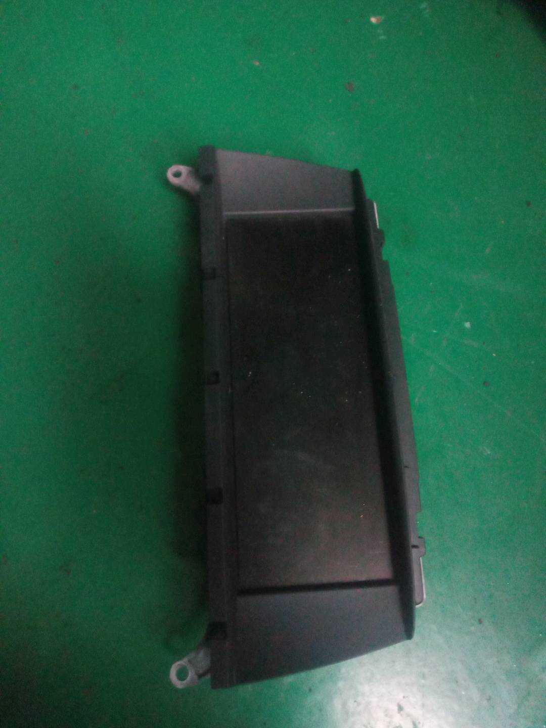 65509289584 仪表台中央显示器